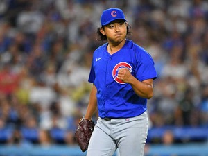 【MLB】今永昇太、指揮官の“クセ強”打撃フォーム物真似で古参ファンの爆笑誘う「いつも笑顔にさせてくれる」　カブス来日記念の鏡開き 画像