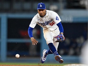 【MLB】「ただプレーしたいだけ」嘔吐で欠場のベッツが“辛い心境”を激白……指揮官は「明日も欠場」と明言　28日のホーム開幕戦に間に合うか 画像