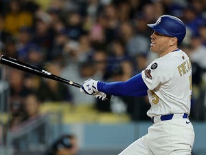 【MLB】フリーマン、劣勢から値千金の“170キロ”同点2ラン　米メディア興奮の一打「大事な瞬間のために作られた選手だ」 画像