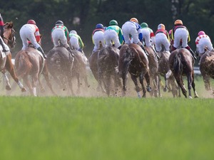 【大阪杯／馬場情報】土曜はやや高速傾向も……降雨の影響で浮上するバイアス 画像