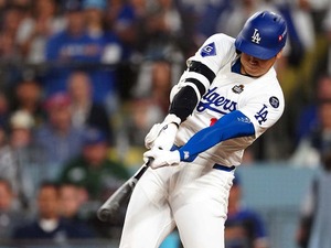 【MLB】大谷翔平、初回“技アリ”右前打でチャンスメーク　ベッツの先制2ランで生還「今夜は絶対に勝利が必要だ」 画像