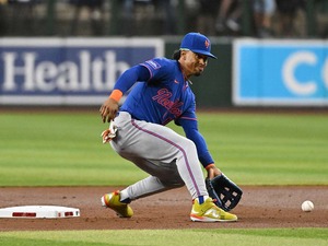 【MLB】千賀滉大を救った、メッツ野手陣の「パーフェクトリレー」に実況大興奮　リンドーアの“最速”中継プレーを称賛「素晴らしい送球だ」 画像