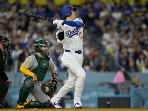 【MLB】まるで映画のワンシーン……大谷翔平“2打席連発”で場内総立ち、観客視点の胸アツ動画は必見「ショウヘイは凄すぎるよ」 画像