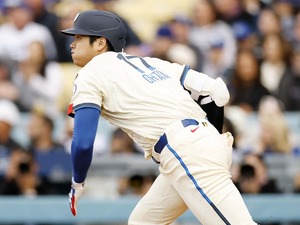 【MLB】大谷翔平、初回に165キロ“高速右安打”で好機演出　スミスの適時打で生還、月間最多本塁打更新の23号も期待 画像