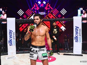 【UFC】ムサエフ、デビュー戦相手の“装い”にファン衝撃……「みたことある帽子かぶってるな」　相手はキルギス出身の27歳 画像