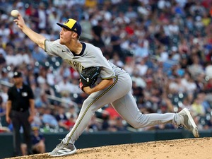 【MLB】ブルワーズ怪物ルーキー、驚愕の“154キロスライダー”で打者転倒　米記者絶賛のデビュー2戦11回無安打投球「信じられない」 画像