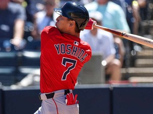 【MLB】レッドソックス吉田正尚、一塁守備練習に着手……指揮官が経緯明かす「頼んだら快諾。5分後にはファーストミットを注文」 画像