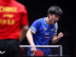 張本智和、エースがフルゲームで世界1位の中国勢撃破　林詩棟との激闘制し初の決勝進出＆優勝にも王手【卓球・USスマッシュ】 画像