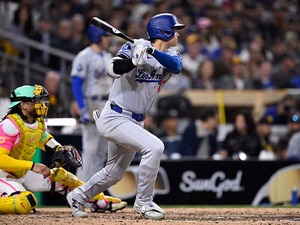 【MLB】大谷翔平、劣勢の最終回に“フェンス際大飛球”も……わずかにスタンド届かず　ダルビッシュ有が6回1失点で3勝目 画像