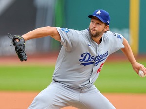 【MLB】ドジャース地元メディアが採点、今季契約選手の“最高評価”はキムにカーショーら　もっとも期待外れの「D評価」は…… 画像