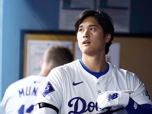 【MLB】大谷翔平、1カ月ぶりにスタメン外れる　残り2試合で2本差の本塁打王争いと球団新「55号」まであと1本 画像