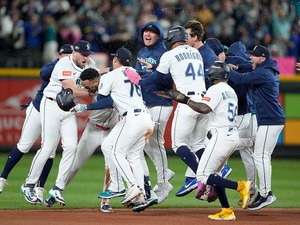 【MLB】マリナーズ、延長15回の激闘「ポランコの適時打」でサヨナラ勝利　24年ぶりリーグ優勝決定S進出　球団史上初の世界一へ前進 画像