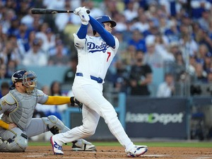 【MLB】大谷翔平、自身を援護の“187キロ”二刀流アーチ　米記者絶賛の一発「史上初の投手による先頭打者弾だ」 画像