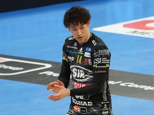 石川祐希を称賛「日本人アタッカーがセットを締め括った」 古巣パドヴァ戦6得点で開幕3連勝に貢献、ペルージャは単独首位に 画像