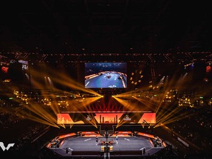 大本命の世界1位・王楚欽が棄権で場内騒然　張本智和の“1時間超え激闘後”にまさかの結末　パリ五輪銀の実力者と決勝で激突【WTTファイナルズ香港】 画像