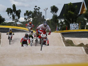 池上悠斗がアジアBMX選手権の男子ジュニアクラスで優勝 画像