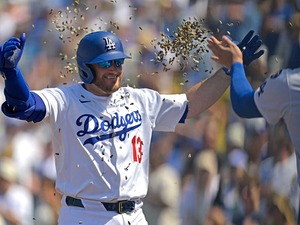 【MLB】「ドジャースは本当に人を大切に扱う」キケの帰還とマンシー契約延長で盤石の布陣　米メディアが王者の環境作りを称賛 画像