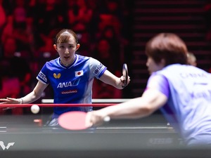 早田ひな、世界5位の蒯曼とのフルゲーム激闘を制し初白星　“日中サウスポー対決”に意地の勝利でベスト8進出【シンガポールスマッシュ】 画像