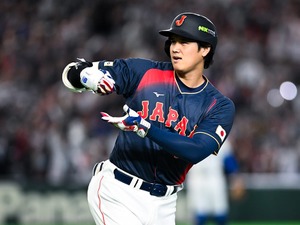 【WBC2026】“ジョン・シナ”ポーズ、お茶点て、まさかの熱男……満塁弾後に大谷翔平が魅せた「侍パフォ」詰め合わせ解説 画像