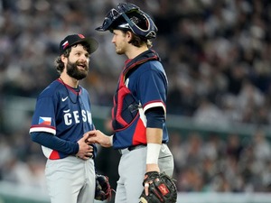 【WBC2026】侍ジャパン相手に5回途中無失点、チェコ代表引退の“電子技師”サトリアに場内スタオベ　米放送局も称賛「ベースボールレジェンドだ」 画像