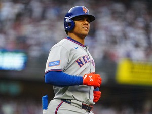 【MLB】メッツに衝撃、主砲ソトが走塁中に“右ふくらはぎ負傷”で途中交代　軽快に二塁ベースを回るも……顔をしかめて減速 画像