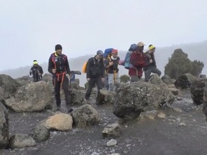 コンタドールらのキリマンジャロ登山、映像公開 画像