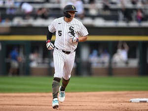 【MLB】村上宗隆、驚異の16・17号連発で「シカゴを駆け抜ける！」　現地識者も感嘆、メジャー自身初の2発でジャッジ超え 画像