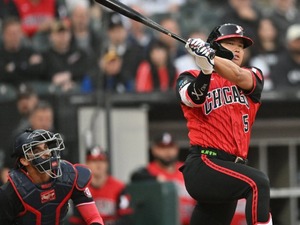 【MLB】「少し違和感を覚えたようだ」村上宗隆、走塁中にハムストリングを痛めて途中交代　指揮官は“今後の経過次第”と伝える 画像