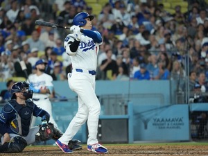 【MLB】「美しいスイングだ」大谷翔平、3戦ぶり先制15号アーチが決勝点に　公式が貫禄の“確信歩き”を称賛 画像