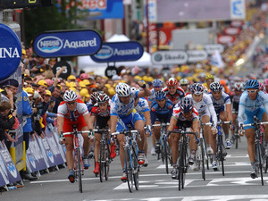 ヤン・キルシプーTDF第１ステージを制す。 画像