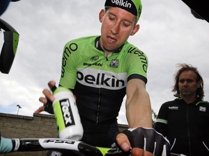 トレックファクトリーレーシングへ移籍のモレマ、ゴムアレルギーでブラケットを握れなかった 画像