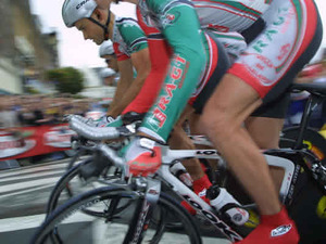 TDF、第４ステージでアームストロングはやくもマイヨジョーヌ 画像