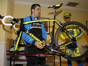 ティンコフ・サクソのSワークス・ターマック、変速スイッチにこだわり…動画で細部に迫る 画像