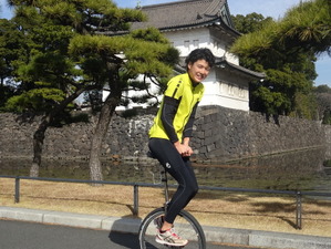 【東京マラソン15】スタートから10kmの皇居東御苑、通過予測は車椅子ランナー9時25分、マラソンランナー9時39分、最終ランナー11時ごろ 画像