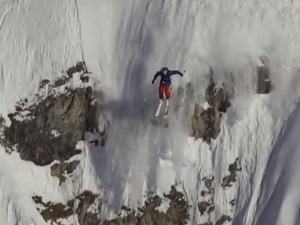 スキーヤー、ファビアン・レンスチの華麗なライド…レッドブル 画像