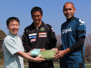 山田朱織枕研究所、SC相模原の遠征を「枕」でサポート…長距離遠征の負担を軽減 画像