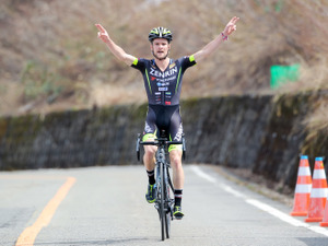 【自転車ロード】Jプロツアー第2戦伊吹山ヒルクライム、Team UKYOのプジョルが独走優勝 画像