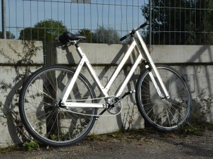 解体できる自転車「REFRAMED bicycle」は便利なのか 画像