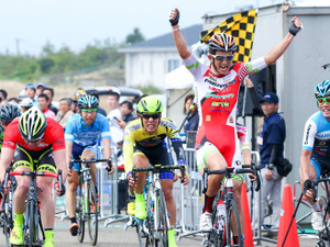 【自転車ロード】JPT15第4戦白浜クリテ、宇都宮ブリッツェン今季初勝利　大久保陣が大会2連覇 画像
