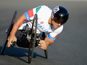 元F1ドライバーでパラサイクリストのザナルディ、スポーツヒーロー賞を受賞 画像