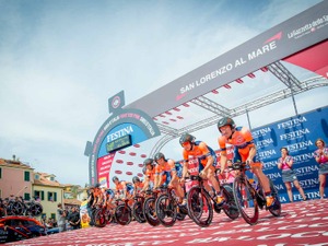 緊張したが走ればいつも通り。グランツールに日本人歴代最年少で参戦の石橋 画像