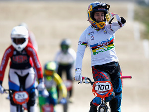 【自転車BMX】スーパークロス・ワールドカップ第2戦、女子は世界王者パホンが優勝 画像