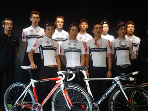 【自転車ロード】ブリヂストン・アンカーがチームプレゼンテーション…西薗「自分もチームメイトも強くなっている」 画像