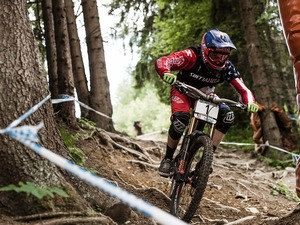 【自転車MTB】2015ワールドカップ・ダウンヒル第3戦オーストリア男子、グウィンがチェーン切れを克服し今季2勝目 画像