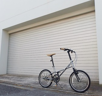 アーバントランスポーターを目指した自転車「DOUBLE Mini-Velo」限定発売