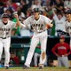 【WBC】吉田正尚の同点3ランに大谷翔平らが歓喜爆発　侍ジャパンの手荒い祝福に吉田はニコリ 画像