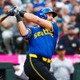 【MLB】マリナーズ主砲ローリー、再び1試合2発“20号21号”でジャッジをリード　米記者驚愕の57本ペース「捕手最多記録を楽々更新する」 画像