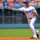 【MLB】守備職人ロハス、ドジャース敗因“守りの乱れ”を分析　勝敗を分けた「新人の悪送球」を責めるのではなく…… 画像