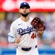 【MLB】「パヘスの前で走るな」佐々木朗希を救った、初回先頭の長打を刺した“パーフェクトスロー”　反転から圧巻のダイレクト返球 画像