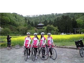 　女優・北川えりの自転車コラム「タイヤがあればどこまでも」の第7回を公開しました。今回のタイトルは「仲間とサイクリングしよう」。